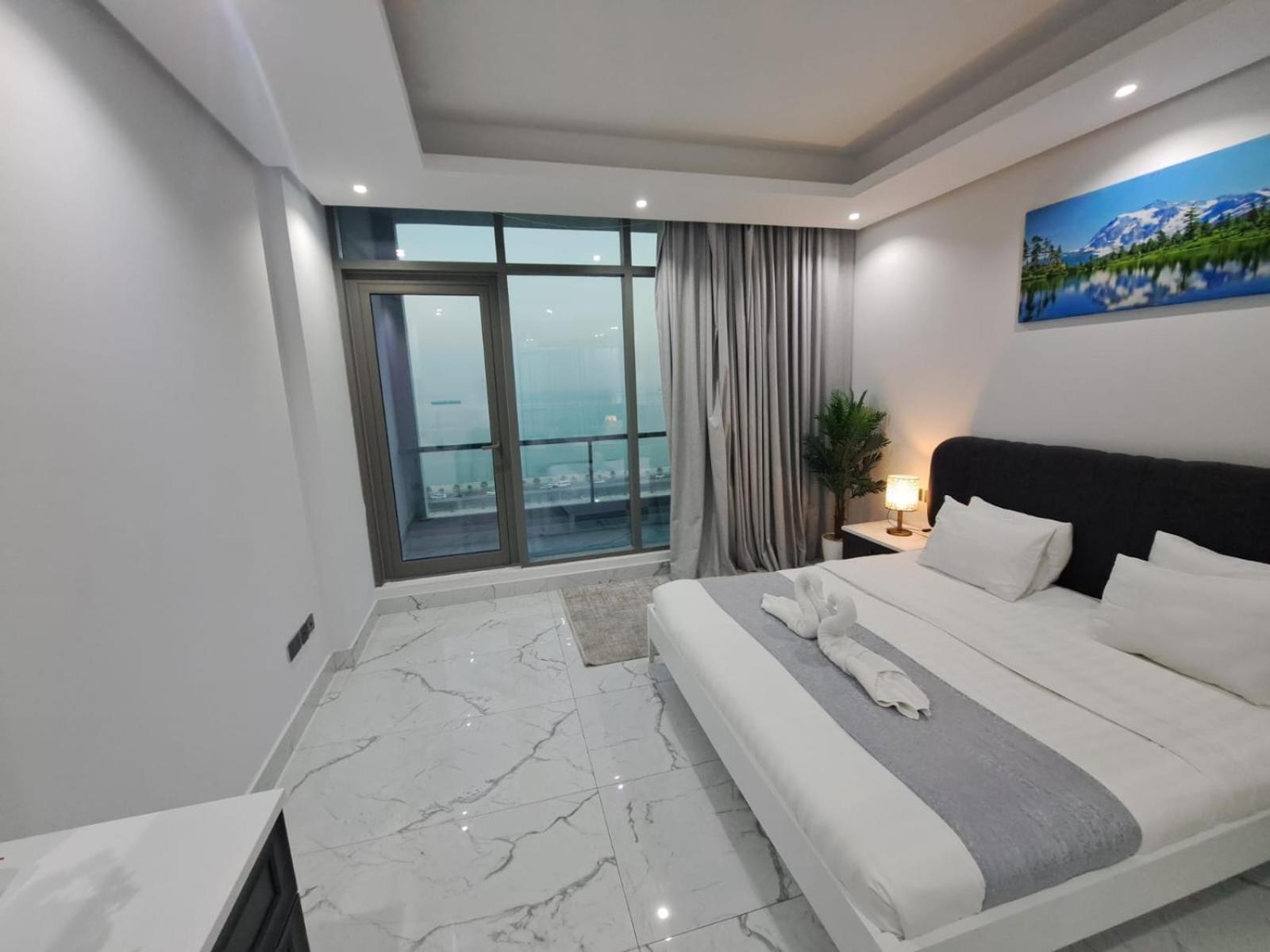 Al Safwa One Apartment Al Hidd Exterior photo