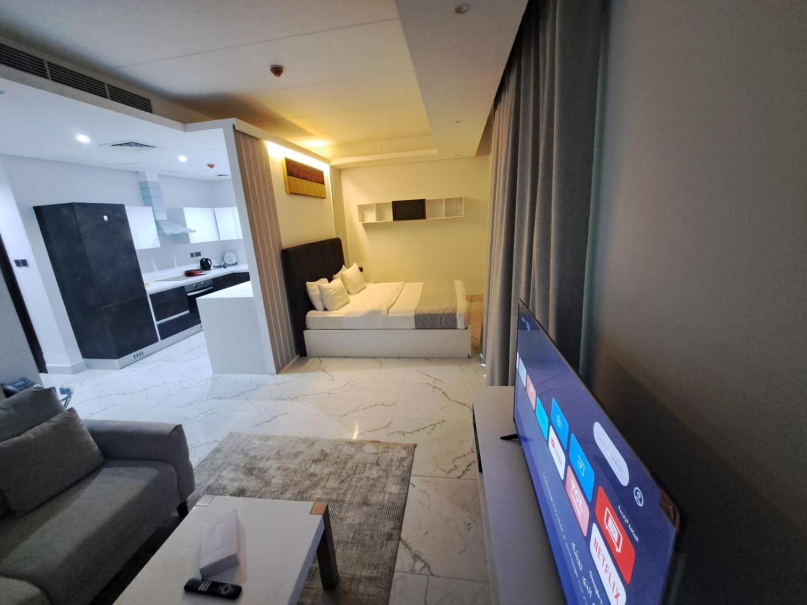 Al Safwa One Apartment Al Hidd Exterior photo